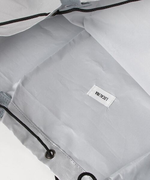 LOCALINA(ロカリナ)の「IMOCK Drawstring toteM(トートバッグ・メンズ・シルバー・FREE)」の3枚目の写真