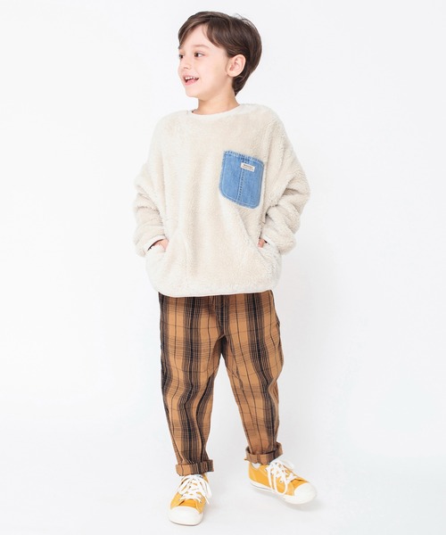 BRANSHES（ブランシェス）の「【あったか】ボア×デニムポケットトレーナー（スウェット・キッズ・ブラック/アイボリー・100/150/160/130/110/140/120）」の5枚目の写真