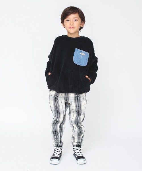 BRANSHES（ブランシェス）の「【あったか】ボア×デニムポケットトレーナー（スウェット・キッズ・ブラック/アイボリー・100/150/160/130/110/140/120）」の9枚目の写真