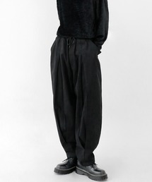 オーバーサイズ ワイドシルエット タックバルーンパンツ