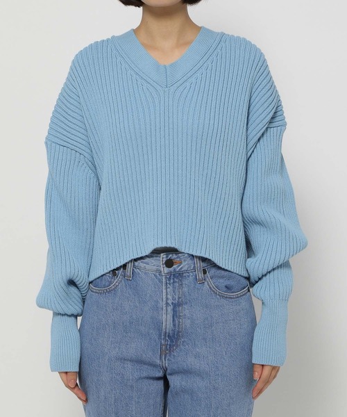yuw（ユウ）の「リブクロップドブイネックプルオーバー　178544（ニット/セーター・レディース・ブルー/ブラック・FREE）」の17枚目の写真