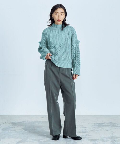 fredy emue(フレディエミュ)の「柄編みフリンジハイネックニット(ニット/セーター・レディース・チャコールグレー/オフホワイト/オリーブ/ブルーグリーン・38)」の7枚目の写真