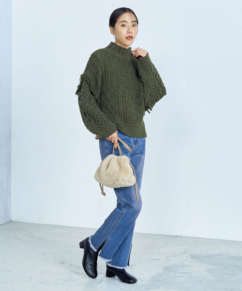 fredy emue(フレディエミュ)の「柄編みフリンジハイネックニット(ニット/セーター・レディース・チャコールグレー/オフホワイト/オリーブ/ブルーグリーン・38)」の14枚目の写真