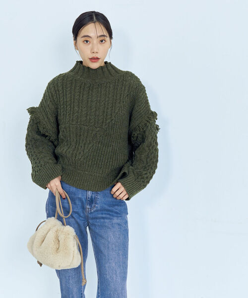 fredy emue(フレディエミュ)の「柄編みフリンジハイネックニット(ニット/セーター・レディース・チャコールグレー/オフホワイト/オリーブ/ブルーグリーン・38)」の16枚目の写真