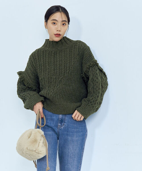 fredy emue(フレディエミュ)の「柄編みフリンジハイネックニット(ニット/セーター・レディース・チャコールグレー/オフホワイト/オリーブ/ブルーグリーン・38)」の18枚目の写真