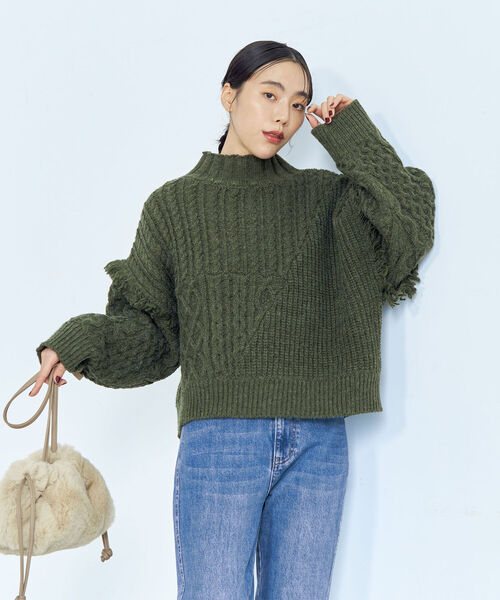 fredy emue(フレディエミュ)の「柄編みフリンジハイネックニット(ニット/セーター・レディース・チャコールグレー/オフホワイト/オリーブ/ブルーグリーン・38)」の19枚目の写真