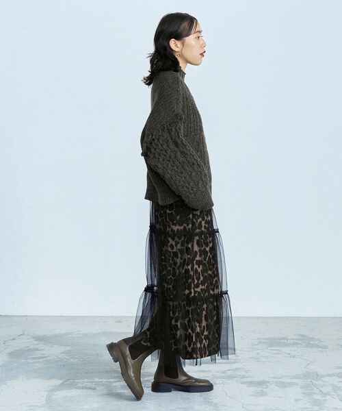 fredy emue(フレディエミュ)の「柄編みフリンジハイネックニット(ニット/セーター・レディース・チャコールグレー/オフホワイト/オリーブ/ブルーグリーン・38)」の21枚目の写真