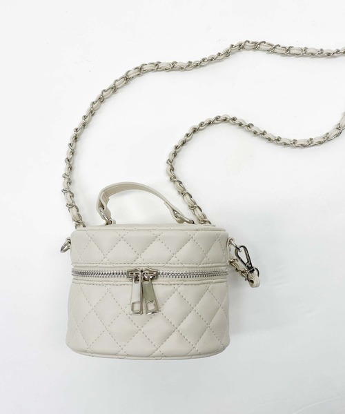 archives(アルシーヴ)の「キルティングバニティ(ショルダーバッグ・レディース・グリーン/アイボリー/ブラック・FREE)」の5枚目の写真