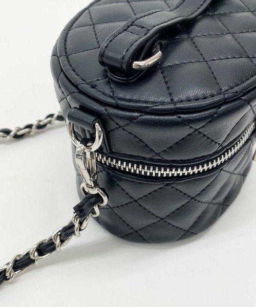 archives(アルシーヴ)の「キルティングバニティ(ショルダーバッグ・レディース・グリーン/アイボリー/ブラック・FREE)」の11枚目の写真