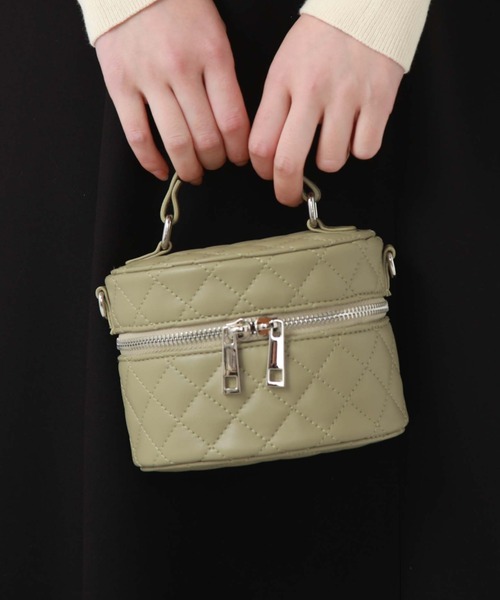 archives(アルシーヴ)の「キルティングバニティ(ショルダーバッグ・レディース・グリーン/アイボリー/ブラック・FREE)」の19枚目の写真