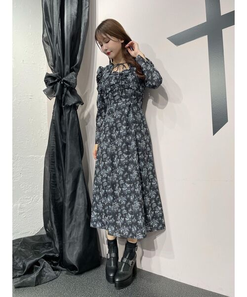 EATME（イートミー）の「トワルドジュイプリントマキシワンピース（ワンピース・レディース・ブラック/オフホワイト/グレー・SMALL/MEDIUM）」の22枚目の写真