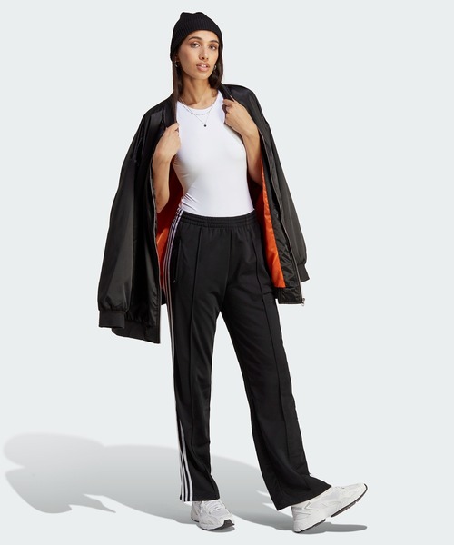 adidas（アディダス）の「アディカラー クラシックス ファイヤーバード