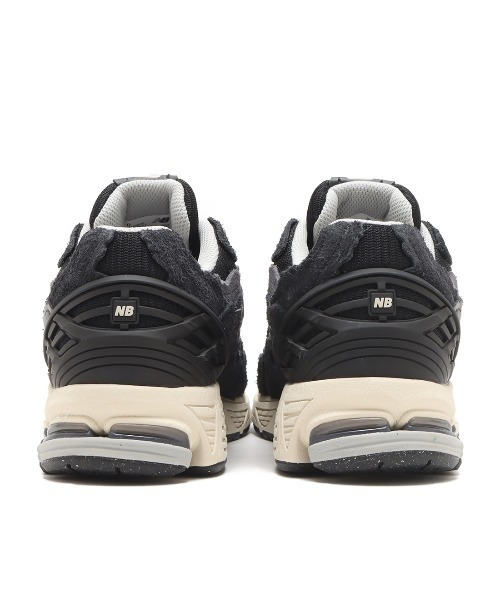 NEW BALANCE(ニューバランス)の「New Balance M1906 【SP】(スニーカー・メンズ・ブラック/グレー/ホワイト・25.5cm/25.0cm/24.5cm/24.0cm/23.5cm/29.0cm/28.5cm/28.0cm/27.5cm/27.0cm/26.5cm/26.0cm/23.0cm)」の16枚目の写真