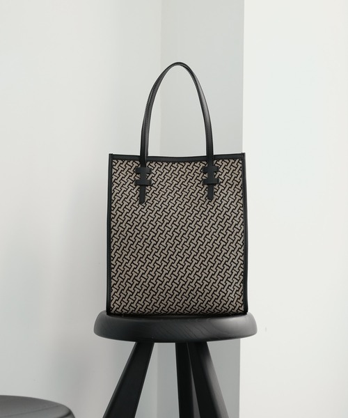 IACUCCI モノグランマ美品 モノグランマ M JACQUARD/RUGA（トートバッグ）｜IACUCCI