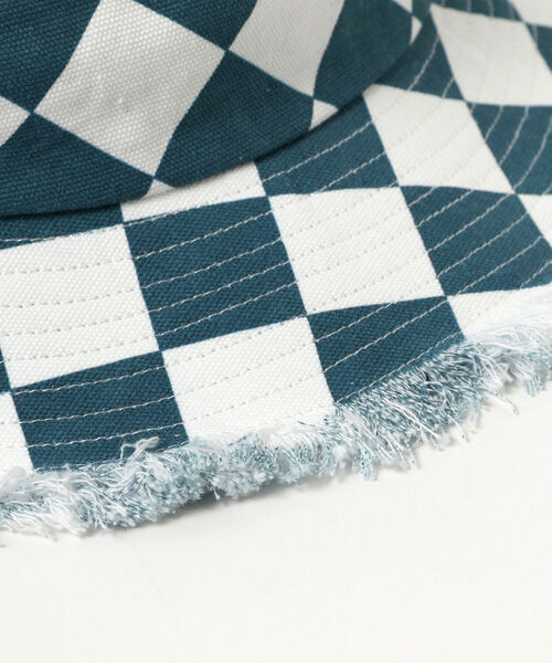 B:MING by BEAMS（ビーミングバイビームス）の「B:MING by BEAMS / ダイヤ柄 バケットハット（ハット・キッズ・ネイビー/オレンジ・ONE SIZE）」の19枚目の写真