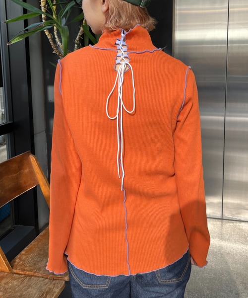 HELLO.SANFRANCISCO（ハローサンフランシスコ）の「【HELLO.SANFRANCISCO/ハローサンフランシスコ】レースアップリブタートル（Tシャツ/カットソー・レディース・オレンジ/スカイブルー・FREE）」の22枚目の写真