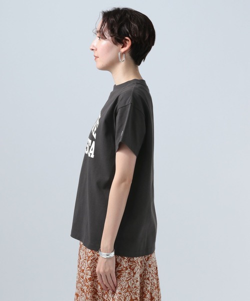 Champion(チャンピオン)の「【Champion(チャンピオン)】別注ロゴTSS(Tシャツ/カットソー・レディース・オフホワイト/ブラック/オートミール/ブルー・FREE)」の21枚目の写真