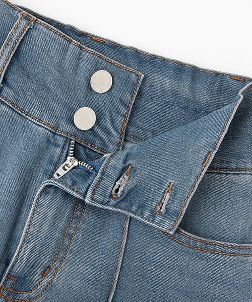 LOVETOXIC（ラブトキシック）の「デニムフレアパンツ（その他パンツ・キッズ・ブルー・S/M/L）」の7枚目の写真