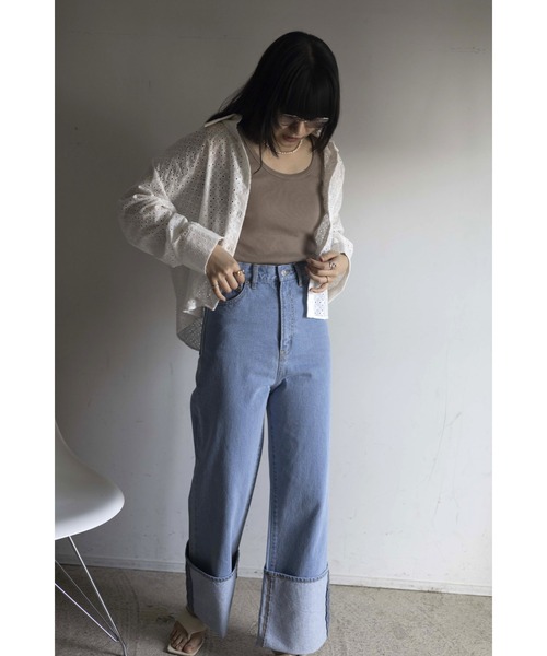 Yucca(ユッカ)の「ロールアップデニムパンツ(デニムパンツ・レディース・サックスブルー/ネイビー・SMALL/MEDIUM)」の9枚目の写真