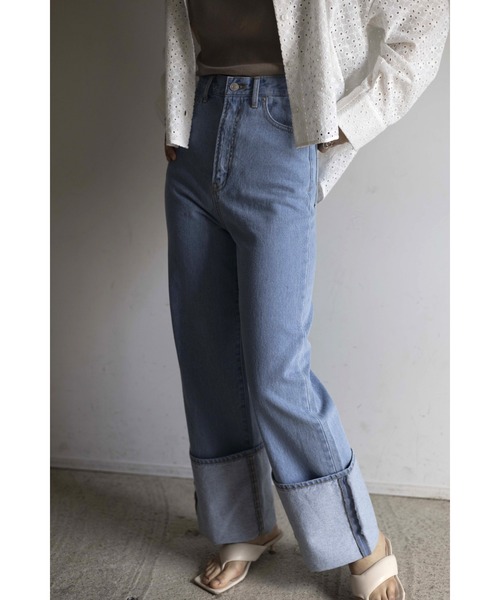 Yucca(ユッカ)の「ロールアップデニムパンツ(デニムパンツ・レディース・サックスブルー/ネイビー・SMALL/MEDIUM)」の13枚目の写真