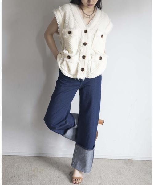 Yucca(ユッカ)の「ロールアップデニムパンツ(デニムパンツ・レディース・サックスブルー/ネイビー・SMALL/MEDIUM)」の18枚目の写真
