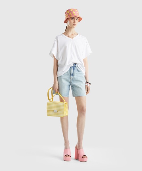 BENETTON (UNITED COLORS OF BENETTON)（ベネトンユナイテッドカラーズオブベネトン）の「フレアスリーブ前後Vネック半袖Tシャツ・カットソー（Tシャツ/カットソー・レディース・ブルー/ベージュ/ホワイト・MEDIUM/SMALL/LARGE/X-SMALL）」の8枚目の写真