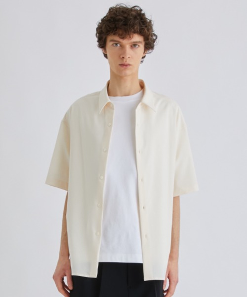 STUDIOUS（ステュディオス）の「【WEB限定】WORSTEX SHORT SLEEVE SHIRT/リラックスフィット ハーフスリーブシャツ（シャツ/ブラウス・メンズ・オフホワイト/ブラック/グレイッシュベージュ/ライトブルー/ダークグレー・1/2/3）」の8枚目の写真