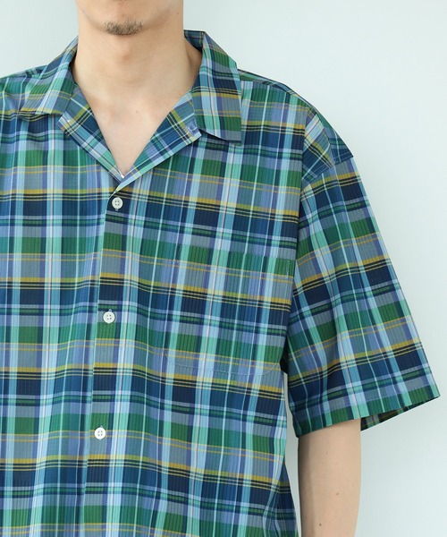 BEAMS(ビームス)の「BEAMS / ルーズフィット チェック オープンカラーシャツ(シャツ/ブラウス・メンズ・ブルー/ブラウン/オレンジ・M/L/XL/S)」の2枚目の写真