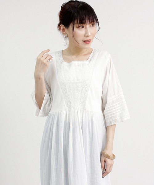 Fizz(フィズ)の「【Fizz/フィズ】 コットンボイル Vネックレース使いワンピース(ワンピース・レディース・ライトカーキ/オフホワイト/ブラック/グレイッシュベージュ・M)」の5枚目の写真