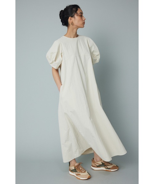 HeRIN.CYE(ヘリンドットサイ)の「Volume sleeve dress (ボリューム スリーブ ドレス)(ワンピース・レディース・ブラック/オフホワイト・FREE)」の13枚目の写真