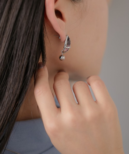 ear PAPILLONNER(イアパピヨネ)の「ヴィンテージガラス ドロップピアス(ピアス(両耳用)・レディース・シルバー/ゴールド・FREE)」の7枚目の写真