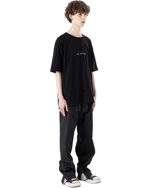 MASSNOUN(マスノウン)の「A'GEM/9 × .kom『MASSNOUN/マスノウン』TOMBSTONES SOFA/トゥームストーンズ ソファ 半袖カットソー(Tシャツ/カットソー・メンズ・ホワイト/チャコールグレー/ブラック・L)」の12枚目の写真