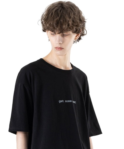 MASSNOUN(マスノウン)の「A'GEM/9 × .kom『MASSNOUN/マスノウン』TOMBSTONES SOFA/トゥームストーンズ ソファ 半袖カットソー(Tシャツ/カットソー・メンズ・ホワイト/チャコールグレー/ブラック・L)」の11枚目の写真