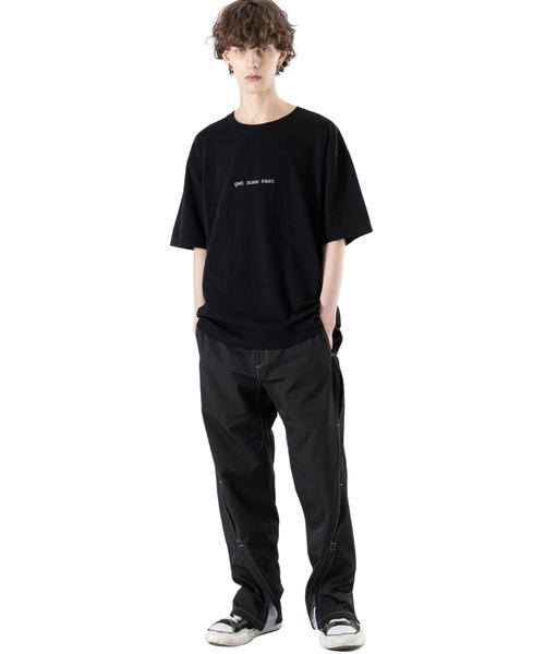 MASSNOUN(マスノウン)の「A'GEM/9 × .kom『MASSNOUN/マスノウン』TOMBSTONES SOFA/トゥームストーンズ ソファ 半袖カットソー(Tシャツ/カットソー・メンズ・ホワイト/チャコールグレー/ブラック・L)」の13枚目の写真
