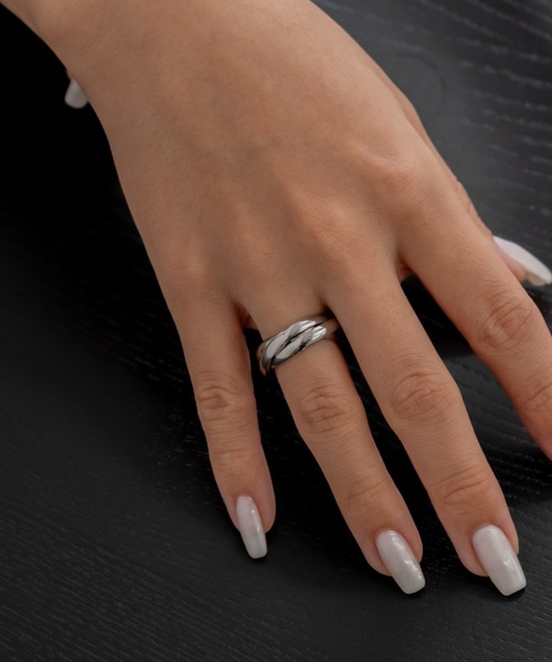 ebine(エビネ)の「Trinity Ring 金属アレルギー対応 サージカルステンレス(リング・レディース・ゴールド/その他/シルバー・13号/11号/16号/9号)」の14枚目の写真