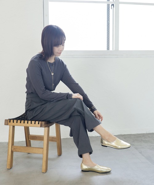SESTO(セスト)の「ストレッチフィットパンプス(パンプス・レディース・ブラック/ゴールド・M/3L/L/S/LL)」の17枚目の写真