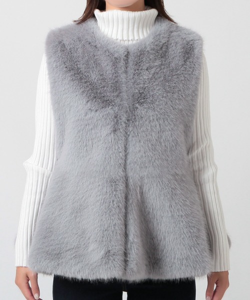 Julia Boutique（ジュリアブティック）の「ペプラムフェイクファーベスト/23500（ベスト・レディース・グレー/ベージュ・ONE）」の12枚目の写真