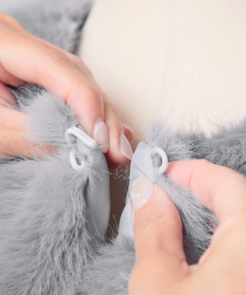 Julia Boutique（ジュリアブティック）の「ペプラムフェイクファーベスト/23500（ベスト・レディース・グレー/ベージュ・ONE）」の17枚目の写真