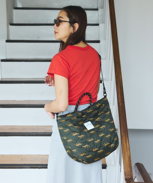 KiU(キウ)の「KiU×FREAK'S STORE/キウ×フリークスストア 別注PADDED TOTE BAG/パデットトートバッグ 撥水(トートバッグ・レディース・ライトグレー/レオパード/ブラック/ダークグレー/キャメル/ベージュ・ONE SIZE)」の10枚目の写真