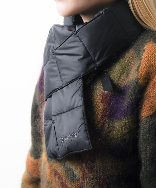 Gramicci(グラミチ)の「【GRAMICCI × TAION】DOWN SCARF(マフラー・メンズ・ブラック/オリーブ/グレー・FREE)」の7枚目の写真