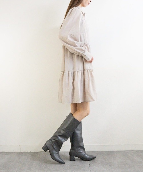 Fabby fabby(ファビィーファビィー)の「ポインテッドロングカバーブーツ(ブーツ・レディース・ブラック/グレー/ベージュ・MEDIUM/LARGE/SMALL)」の18枚目の写真