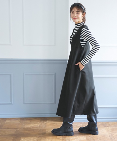 coca（coca）（コカ）の「起毛ツイルVネックジャンパースカート（ワンピース・レディース・ブラック・L/M）」の3枚目の写真