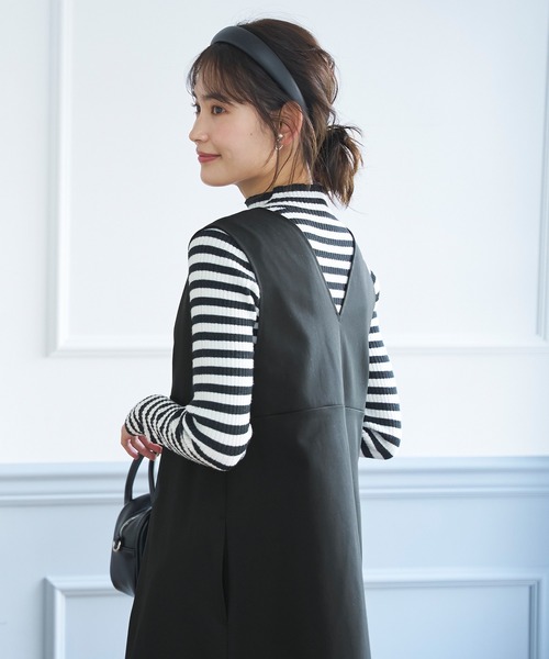 coca（coca）（コカ）の「起毛ツイルVネックジャンパースカート（ワンピース・レディース・ブラック・L/M）」の4枚目の写真