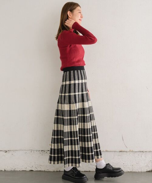 RETRO GIRL(レトロガール)の「チェックニットフレアSK(スカート・レディース・ブラウン系その他2/ブラック系その他2/オレンジ系その他2・FREE)」の16枚目の写真