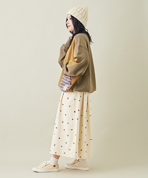 CUBE SUGAR（キューブシュガー）の「GENTIL(ジャンティ)WEB限定スウェットプルオーバー（スウェット・レディース・カーキ/ブラウン/グレー・M）」の9枚目の写真