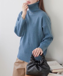 ドロップショルダー タートルネックニット