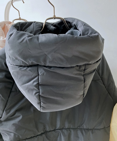 AS KNOW AS plus（アズノゥアズプラス）の「☆選んであったか中綿フェイクダウンジャケット（ダウンジャケット/コート・レディース・ベージュ系/グリーン系/ブラック系/ブラック/アイボリー/ホワイト系その他/ブルー系・FREE）」の19枚目の写真