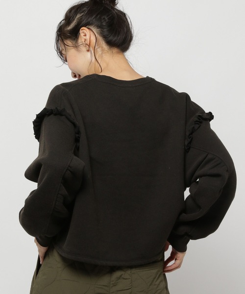 niko and...（ニコアンド）の「クロップドフリルフロッキープルオーバー（スウェット・レディース・チャコール/パープル/ナチュラル・FREE）」の20枚目の写真