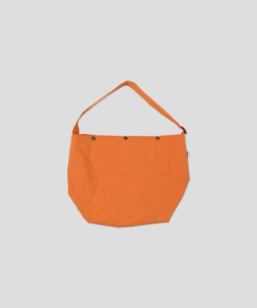 kha:ki（カーキ）の「「KHA:KI/カーキ」ミリタリーショルダーサック（ショルダーバッグ・レディース・ホワイト/ブラック/ベージュ/カーキ/オレンジ・FREE）」の22枚目の写真