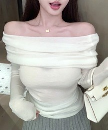 オフショルニット